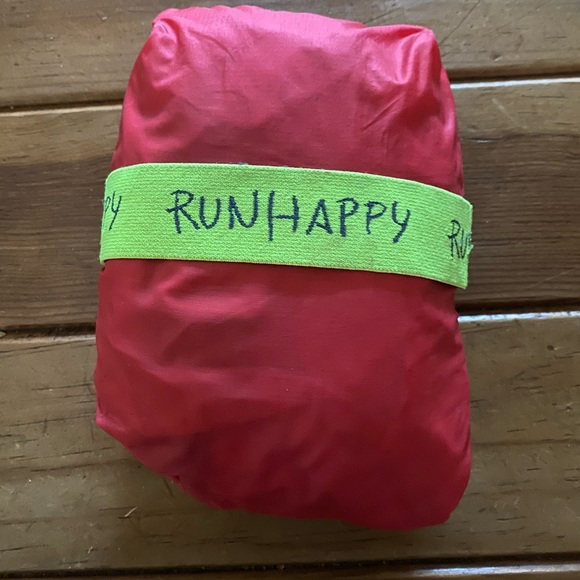 Brooks Red Jacket with Green Band - Picture 1 of 7
